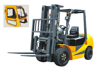 Mechanical Diesel Forklift Truck 3000kg Capacity Adjustable Seat High Strength